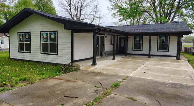 Photo of 804 S Albany St, Selma, IN 47383