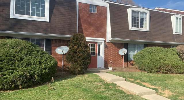 Photo of 922 Hoover Village Dr Unit C, Indianapolis, IN 46260