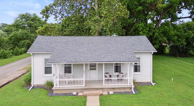 Photo of 285 Washington St, Hartsville, IN 47244
