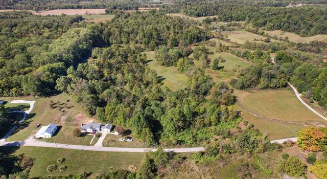 Photo of 1832 S Walnut Grove Rd, Bloomfield, IN 47424