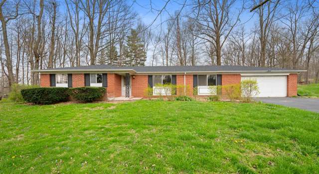 Photo of 1023 W Dun Grazin Dr, Connersville, IN 47331