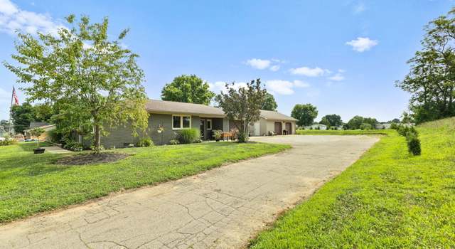 Photo of 1619 Robin Rd, Martinsville, IN 46151