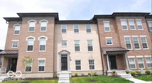 Photo of 954 Yorkshire Ln, Zionsville, IN 46077