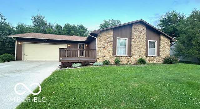 Photo of 865 Countryside Ln, Columbus, IN 47201