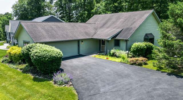 Photo of 115 Pine Hills Dr, Nashville, IN 47448