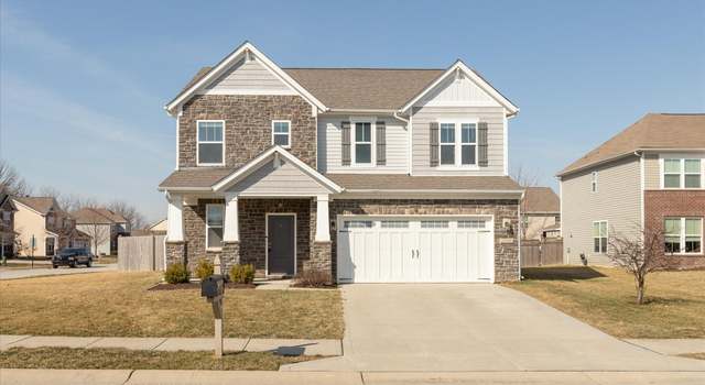 Photo of 18108 Cristin Cir, Westfield, IN 46062