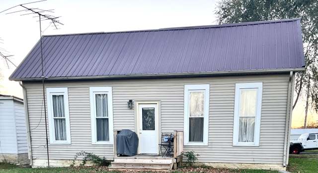 Photo of 310 S Jackson St, Hartsville, IN 47244