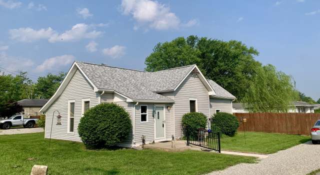 Photo of 107 11th St, Elizabethtown, IN 47232