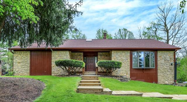 Photo of 3875 Arrowhead Ct, Greenfield, IN 46140