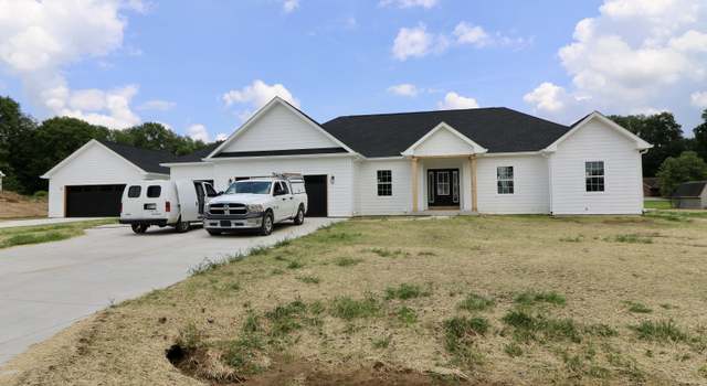 Photo of 1132 Redwood Dr, Crawfordsville, IN 47933