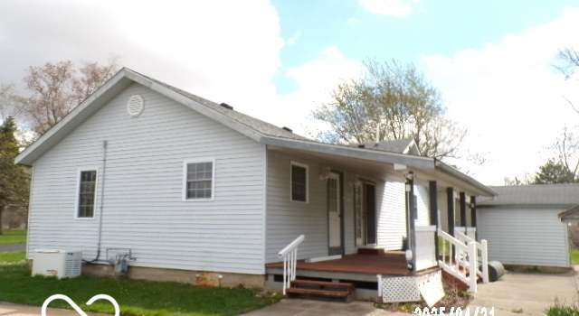 Photo of 4884 E 300 S, Hartford City, IN 47348