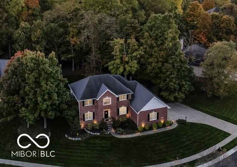Photo of 9703 Fortune Dr Fishers, IN 46037
