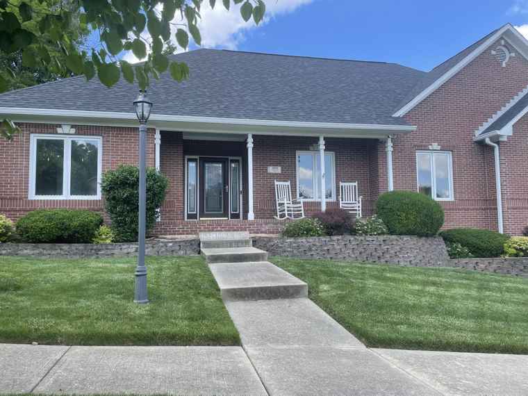 Photo of 1832 Delaney Dr Indianapolis, IN 46217