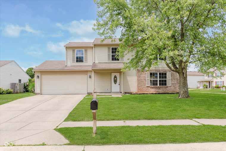 Photo of 6320 River Valley Way Indianapolis, IN 46221