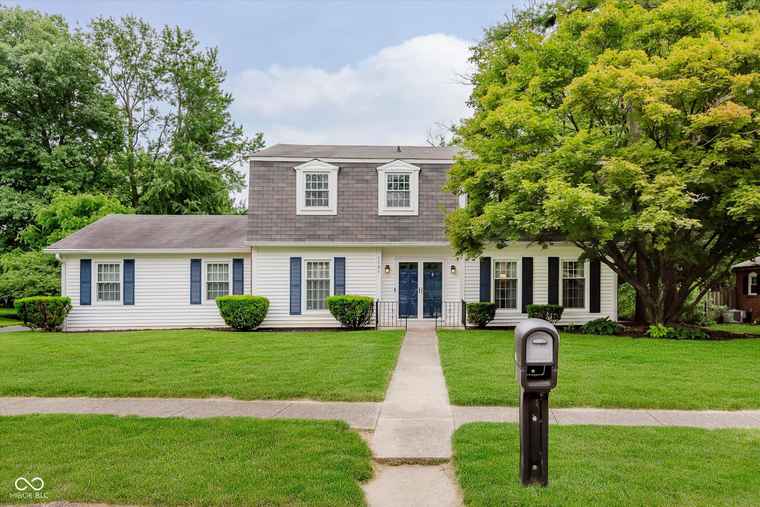 Photo of 1101 High Ct Carmel, IN 46033