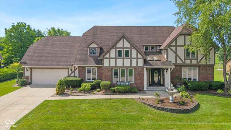 Photo of 625 La Placita St Greenwood, IN 46143