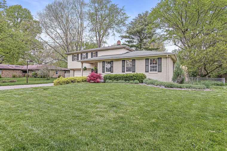 Photo of 8075 Dartmouth Rd Indianapolis, IN 46260