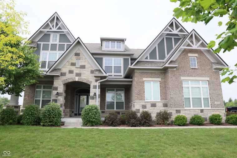 Photo of 13044 Moorland Ln Carmel, IN 46074