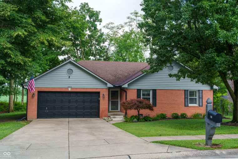 Photo of 456 Old Hickory Ln Greenwood, IN 46142
