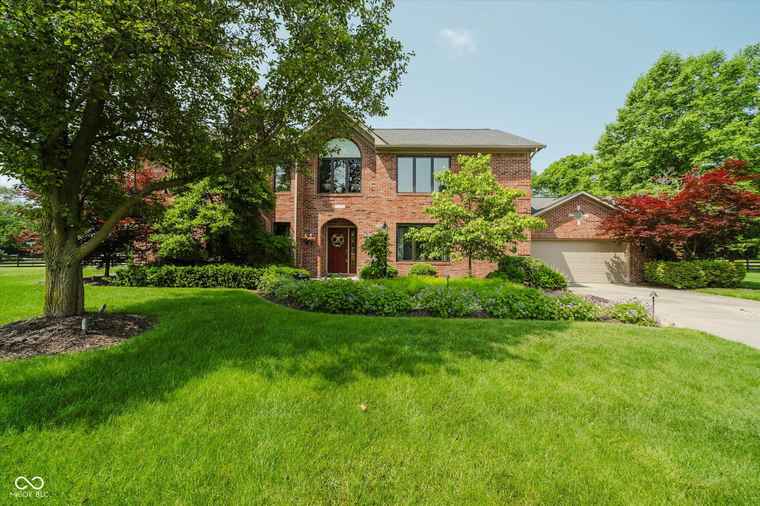 Photo of 11354 Royal Pl Carmel, IN 46032