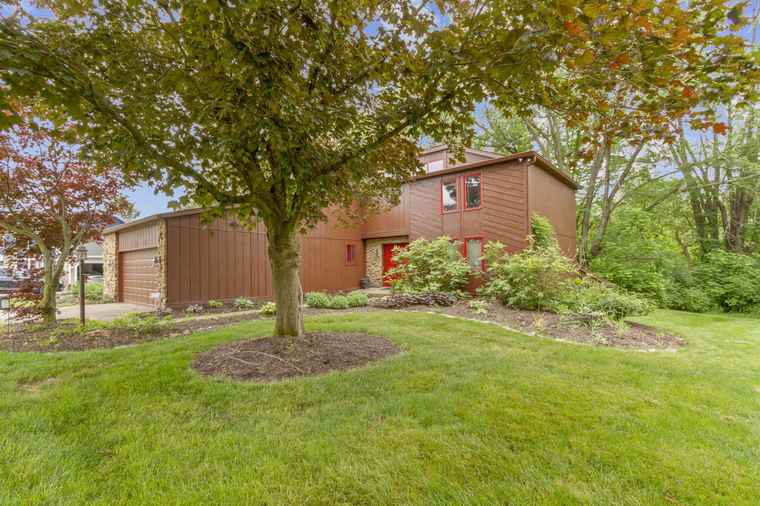 Photo of 12846 Andover Dr Carmel, IN 46033
