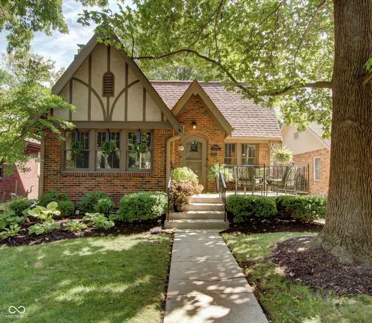 Photo of 5945 Guilford Ave Indianapolis, IN 46220