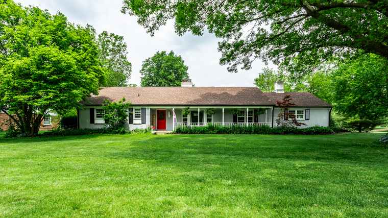 Photo of 4742 Bluffwood Dr N Indianapolis, IN 46228