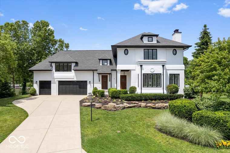 Photo of 12208 Island Dr Indianapolis, IN 46256