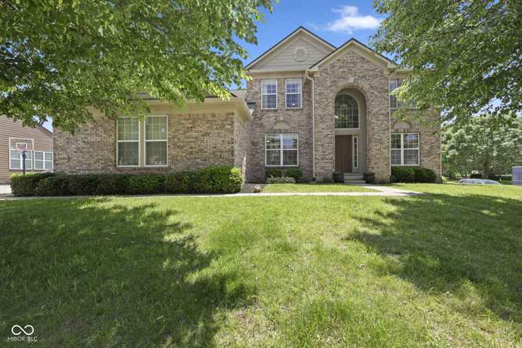Photo of 13303 Silverstone Dr Fishers, IN 46037