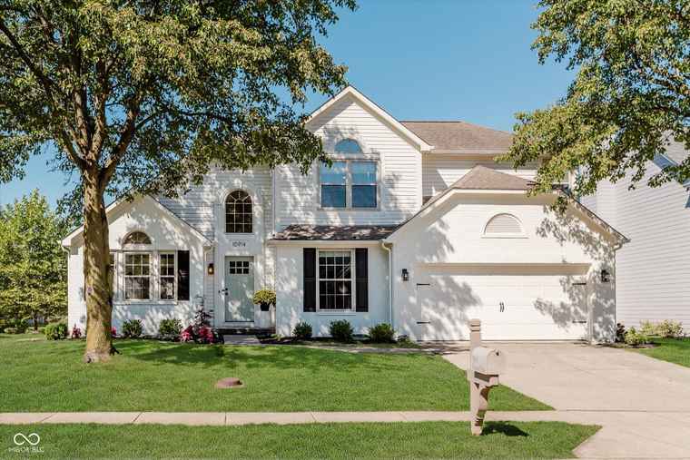 Photo of 10914 Woodward Dr Fishers, IN 46037