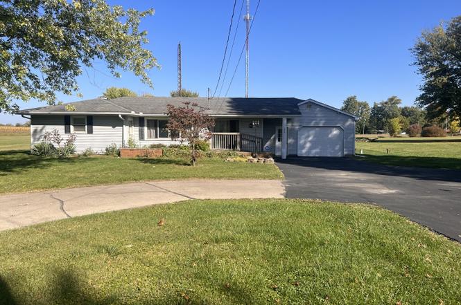 1670 W Old Waynetown Rd, Crawfordsville, IN 47933 | MLS# 21946318 | Redfin