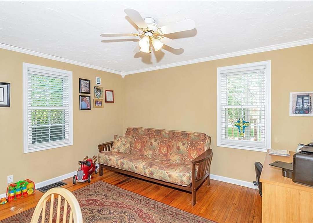 1218 North Dr, Anderson, IN 46011