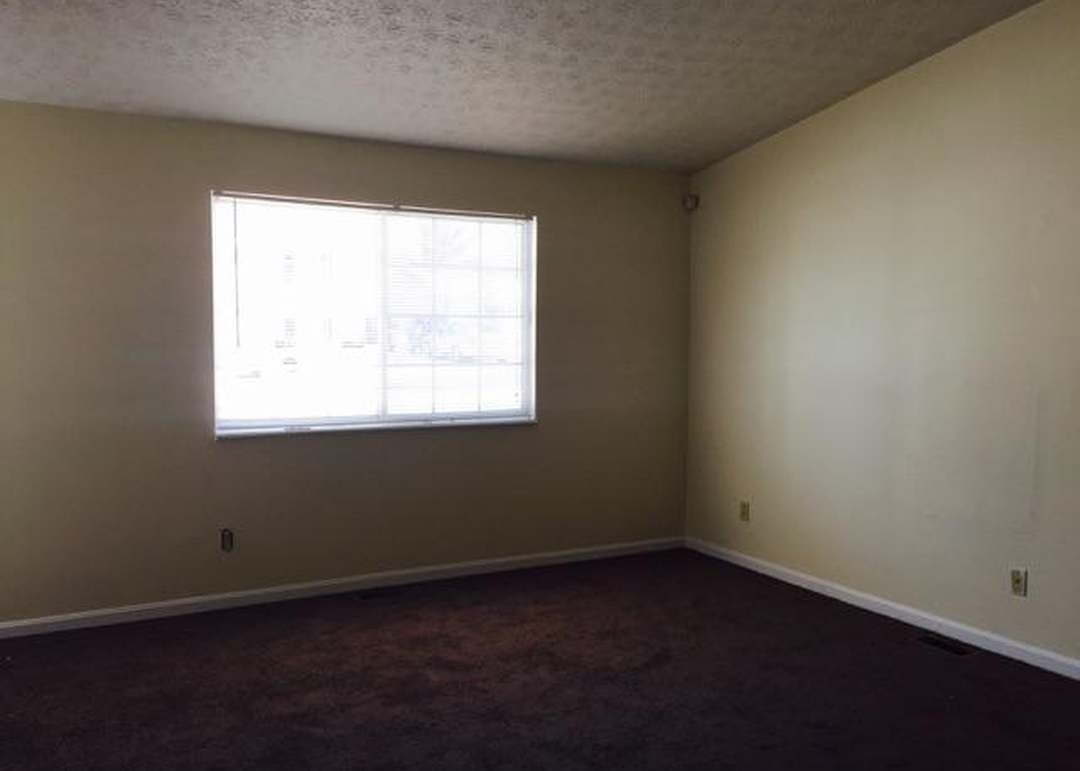 3826 Ireland Dr, Indianapolis, IN 46235