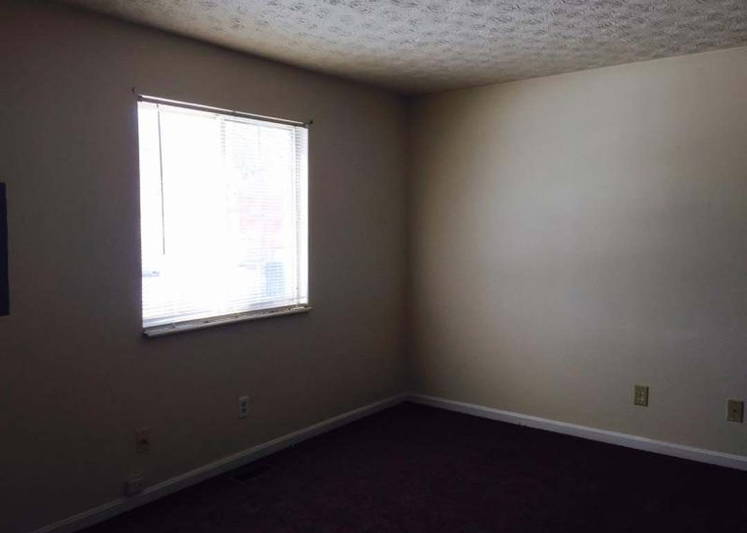 3826 Ireland Dr, Indianapolis, IN 46235