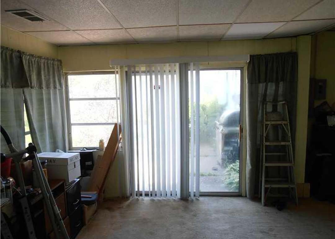 6852 E 47th St, Indianapolis, IN 46226