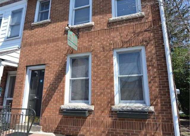 Property at 162 S Union St, Easton, PA 18042, 4 beds, 1 bath
