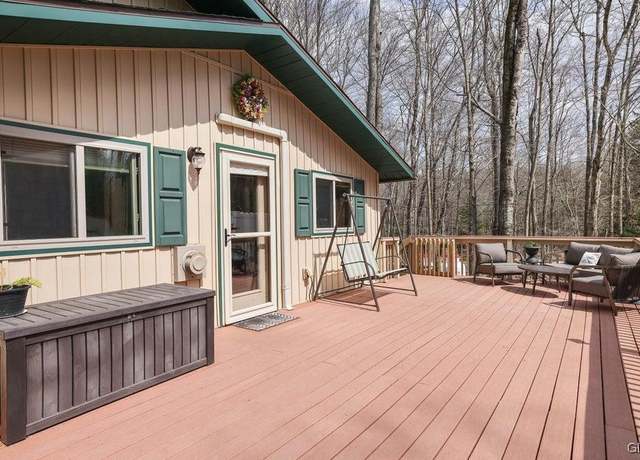 Property at 2035 Beaver Run Rd, Tobyhanna Twp, PA 18347, 4 beds, 1.5 baths