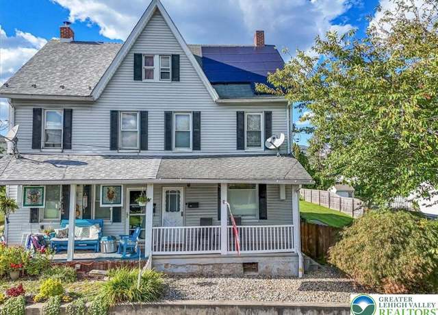 Property at 19 W 27th St, Northampton Boro, PA 18067, 3 beds, 2.5 baths