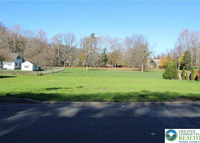 Property at 1839 Norwood St, Bethlehem City, PA 18015, 6 beds, 6 baths