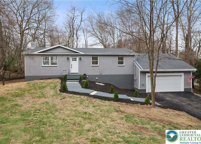 Property at 176 Wilbur Bloom Blvd, Middle Smithfield Twp, PA 18302, 3 beds, 2 baths