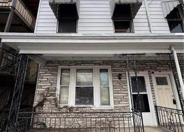 Property at 111 N 3rd St, Pottsvillecity, PA 17901-2937, 3 beds, 1 bath