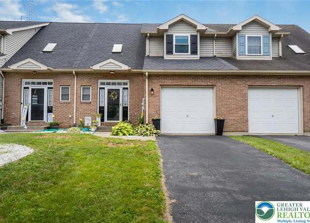 Property at 104 Stephanie Dr, Palmer Twp, PA 18045, 2 beds, 1.5 baths