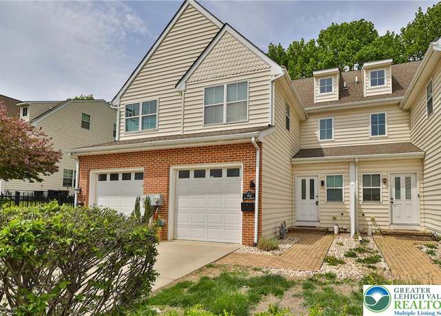 Property at 803 Evans St, Bethlehem City, PA 18015, 3 beds, 3.5 baths