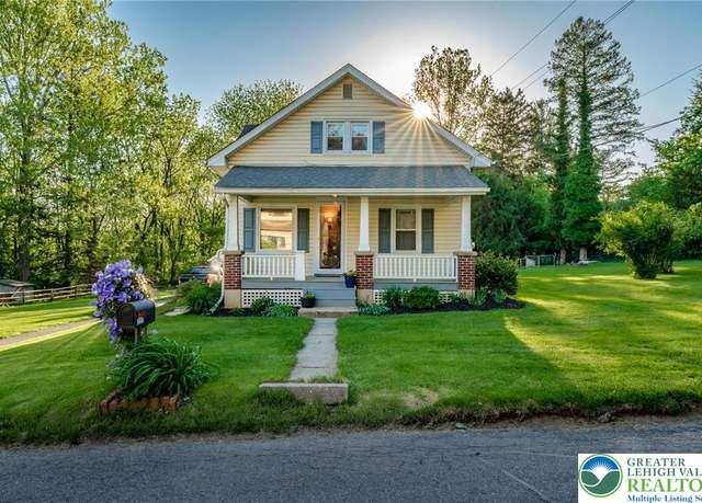 Property at 2055 Arndt Rd, Easton, PA 18040, 3 beds, 1.5 baths