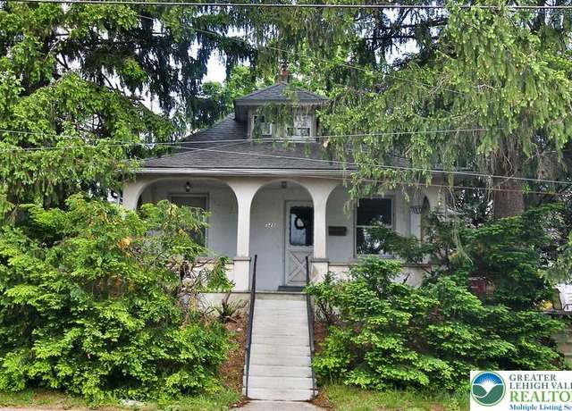 Property at 525 6th St, Whitehall Twp, PA 18052, 3 beds, 1 bath
