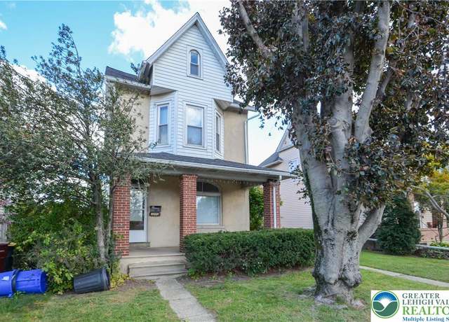 Property at 1053 3rd St, Whitehall Twp, PA 18052, 4 beds, 3 baths