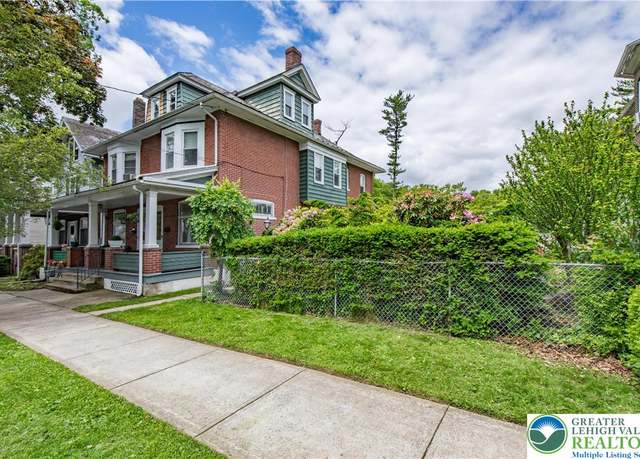 Property at 1016 W North St, Bethlehem City, PA 18018, 4 beds, 1.5 baths