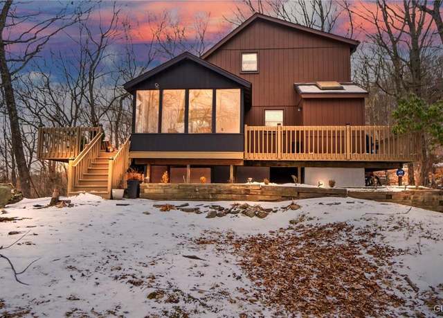 Property at 5967 Decker Rd, Lehman Twp, PA 18324, 3 beds, 2 baths
