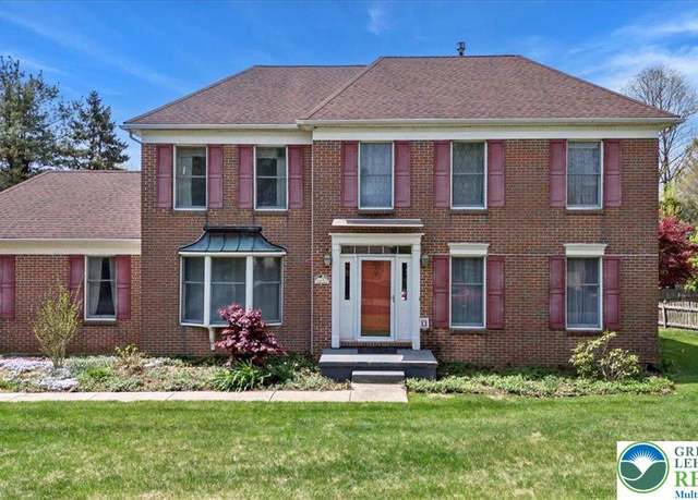 Property at 4607 Kathi Dr, Hanover Twp, PA 18017, 4 beds, 2.5 baths
