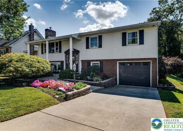 Property at 936 Walnut St #932, Emmaus Boro, PA 18049, 4 beds, 1.5 baths